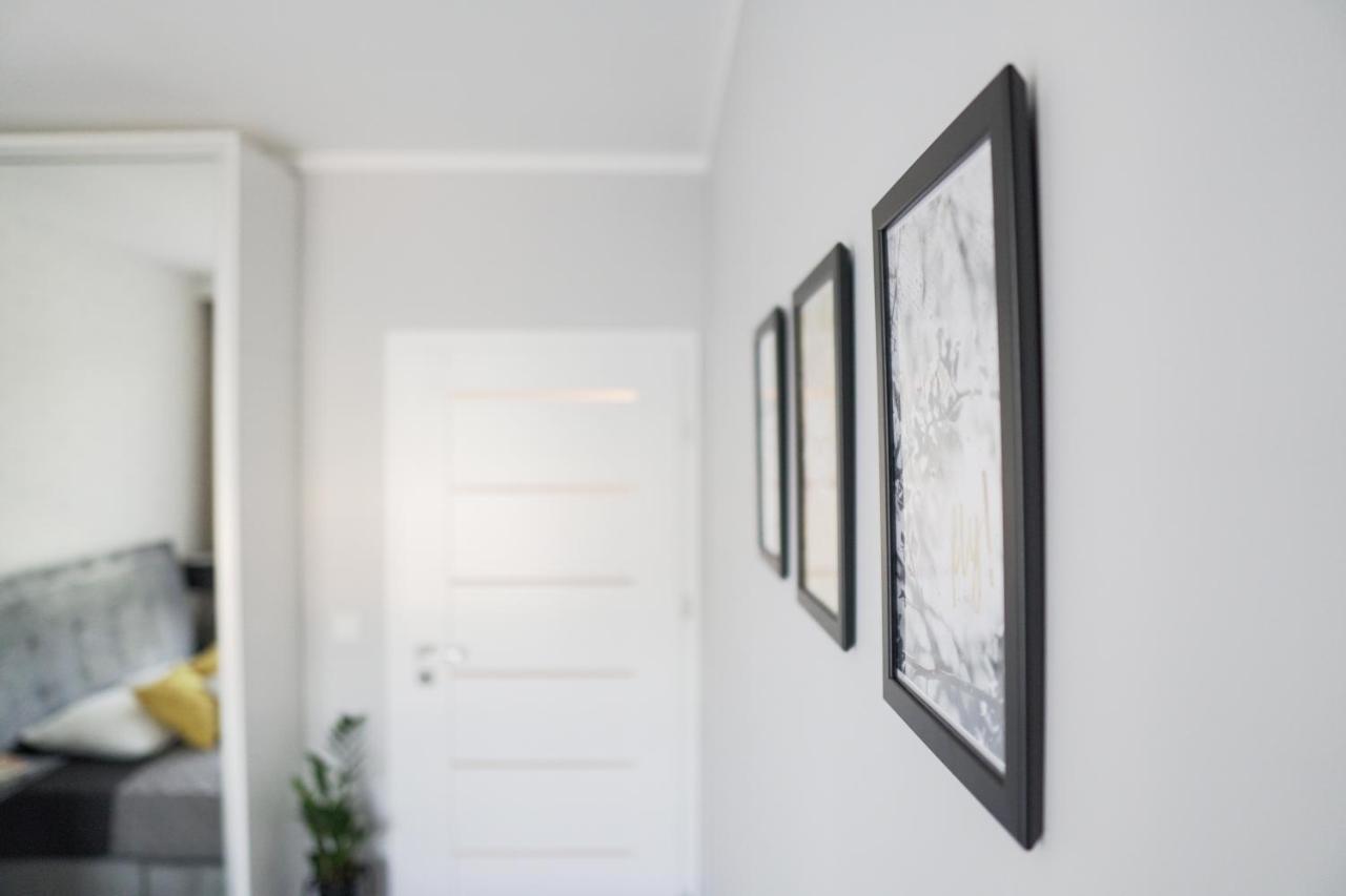 Vizzit Us Premium Apartments Варшава Экстерьер фото