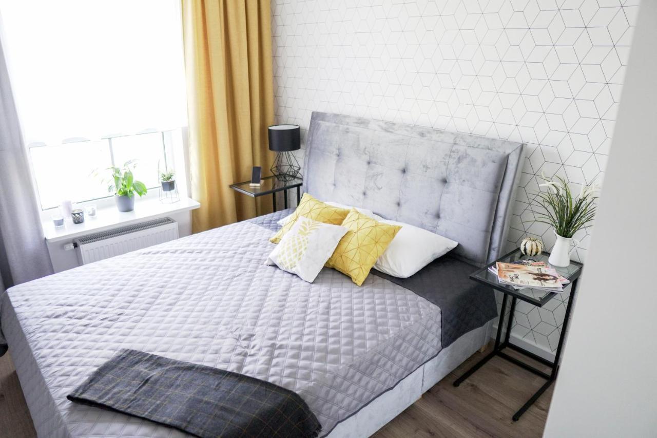 Vizzit Us Premium Apartments Варшава Экстерьер фото