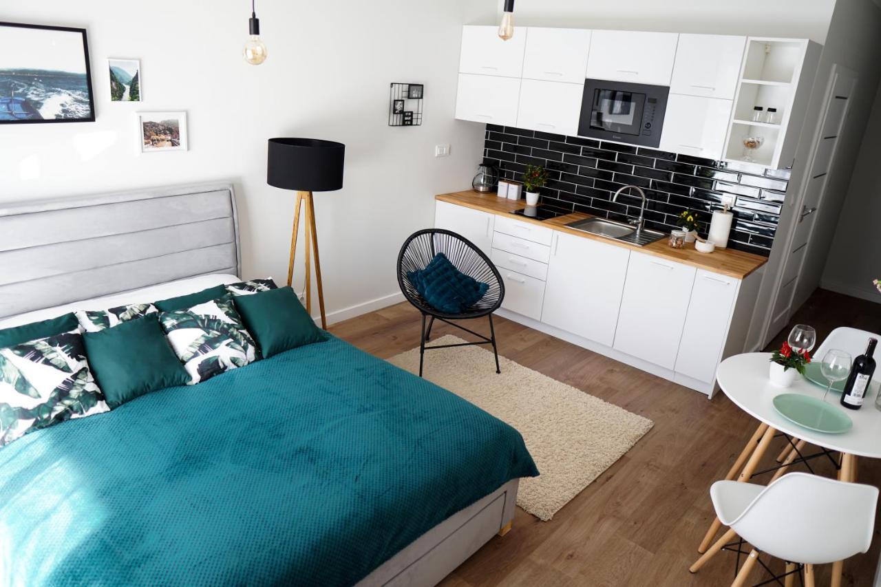 Vizzit Us Premium Apartments Варшава Экстерьер фото